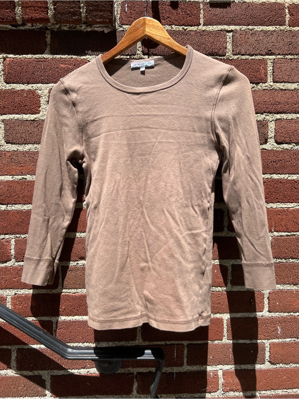 Women's Scoop Neck Long Sleeve Tee - Taupe
